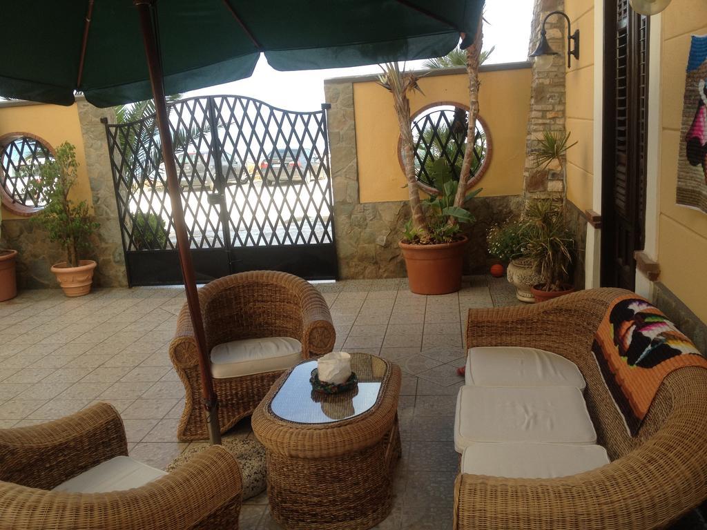 Loft Sul Mare Apartamento Balestrate Quarto foto